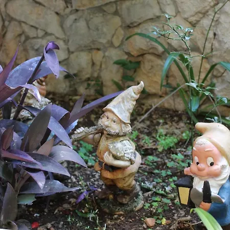 Konukevi Nikola Leko Hvar Town