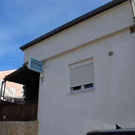 Nikola Leko Konukevi Hvar Town